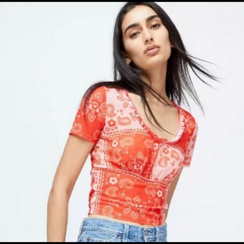 Lisa Says Gah Lana Printed Mesh Top Bandana Print Red